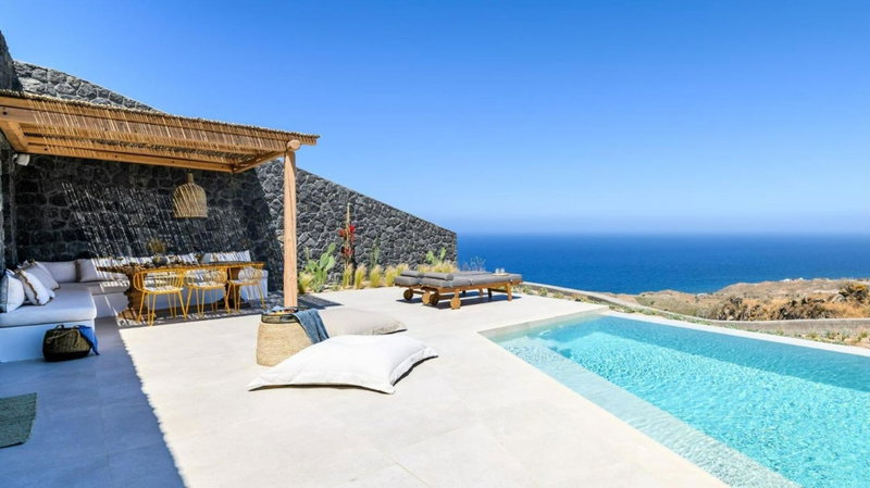 Lithi Luxury Retreat, Imerovigli, Greece