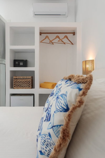 Ippokampos Beachfront, Naxos, Greece
