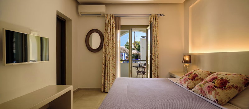Hotel Zephyros, Santorini, Greece