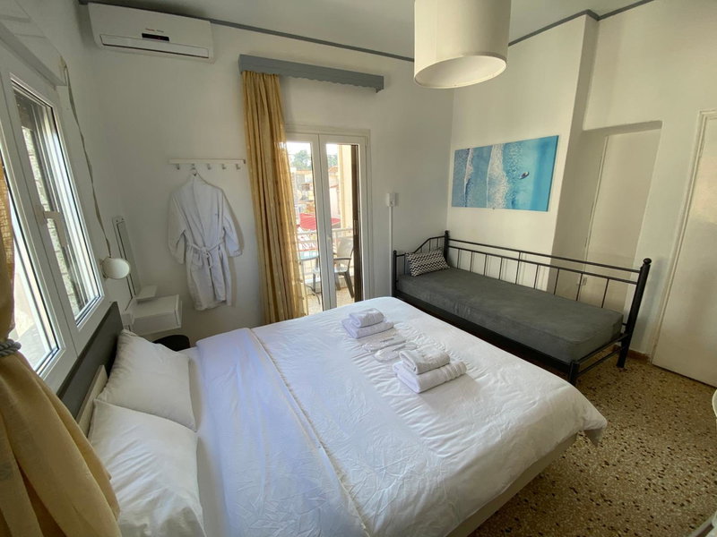 Sunset view Rooms, Agia Triada, Greece