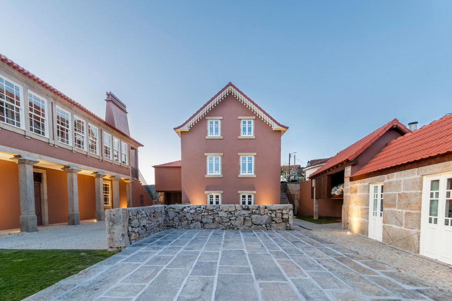 Noronha Lima Boutique Hotel by HostWise, Alvarenga, Portugal