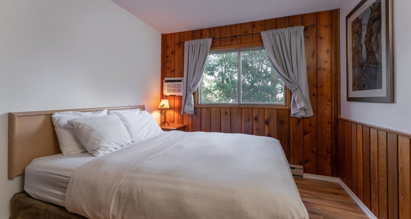 Cedar Motel, Radium Hot Springs, Canada