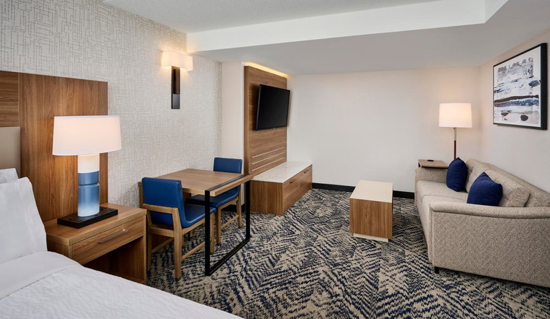 Candlewood Suites Burlington Conference Centre by IHG, Burlington, Canada
