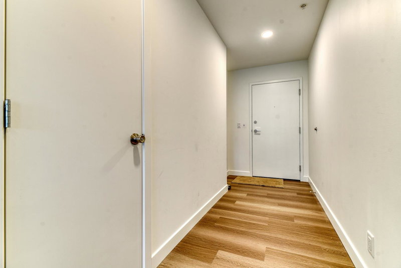 Kensington Suite 2bed & 1bath, Calgary, Canada