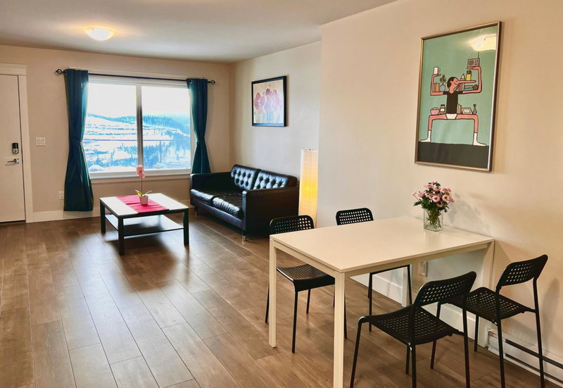 Kelowna new lake view 2bedrooms close BIG WHITE, Kelowna, Canada