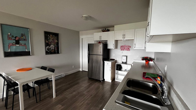 Kelowna new lake view 2bedrooms close BIG WHITE, Kelowna, Canada