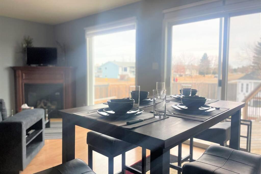 Spacious Duplex, Canada