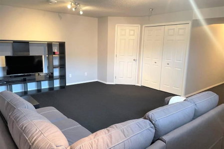 Spacious Duplex, Camrose, Canada