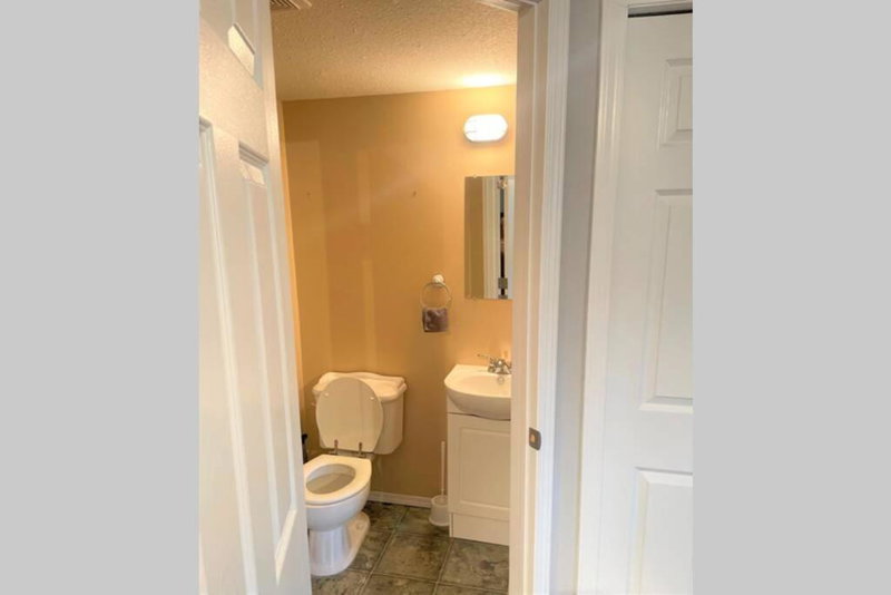 Spacious Duplex, Camrose, Canada