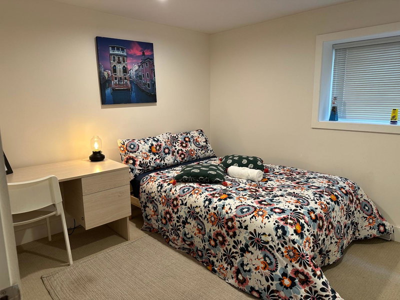 Private room in a Shared house, Vancouver, Canada