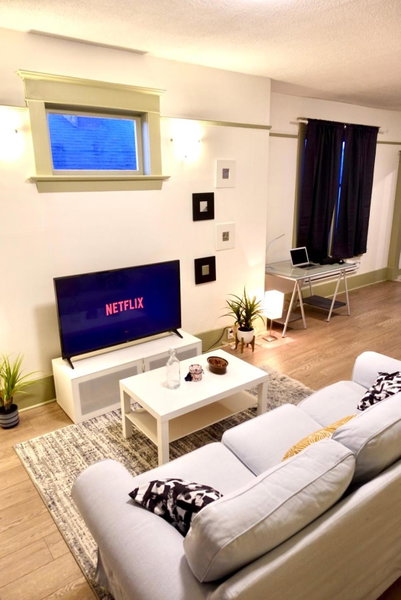 Private room in a Shared house, Vancouver, Canada