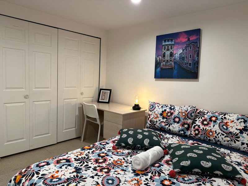 Private room in a Shared house, Vancouver, Canada