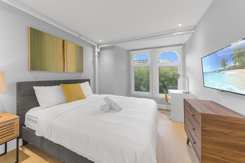 Suites De la Montagne, Montréal, Canada