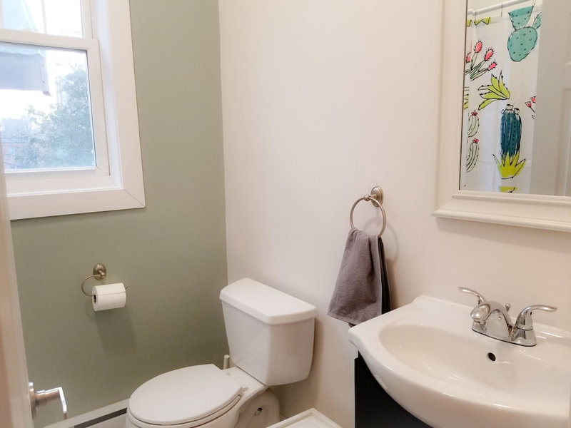 JstLikeHome - Downtown Suites, Ottawa, Canada