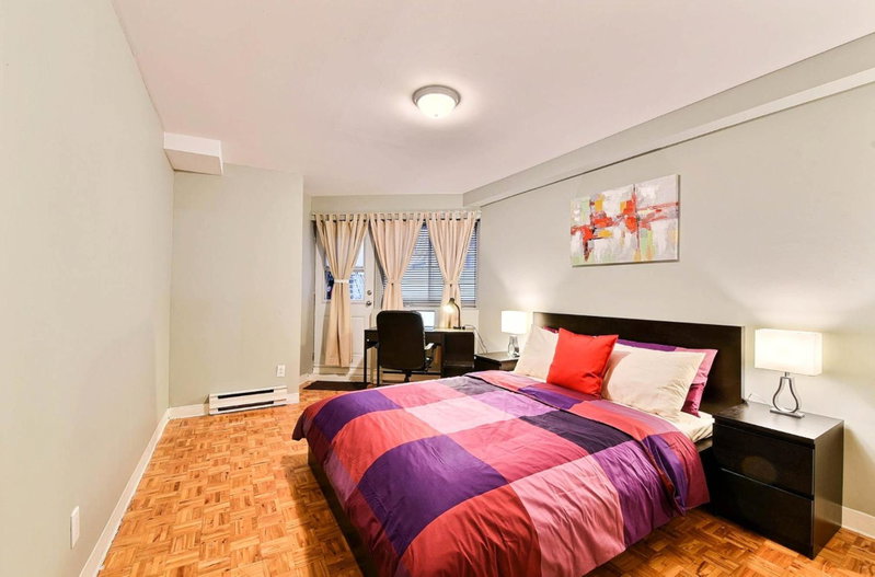 Apartment Hotel St-Denis, Montréal, Canada