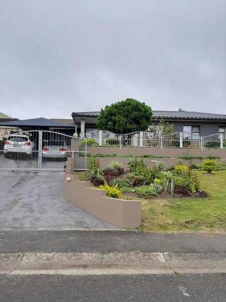 Ariah's Guesthouse and Self Catering, East London, South Africa