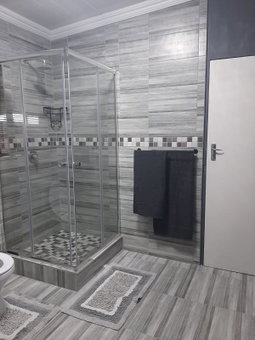 Ariah's Guesthouse and Self Catering, East London, South Africa