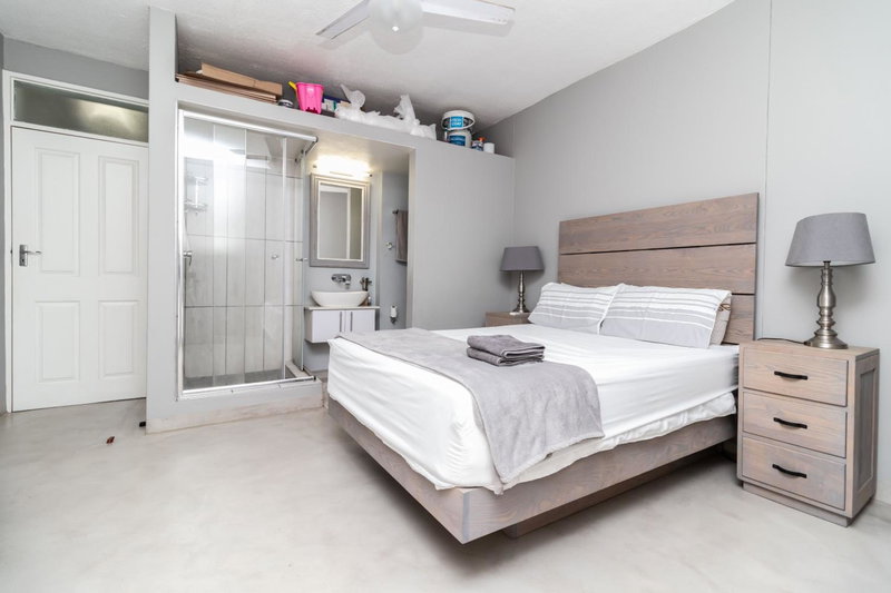 Albetros 904, Amanzimtoti, South Africa