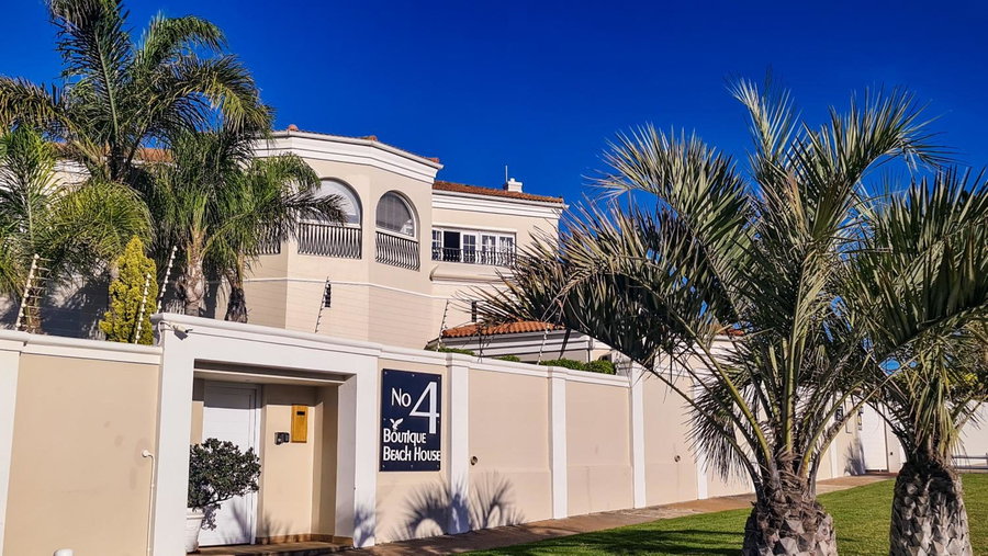 No 4 Boutique Beach House, Summerstrand, South Africa