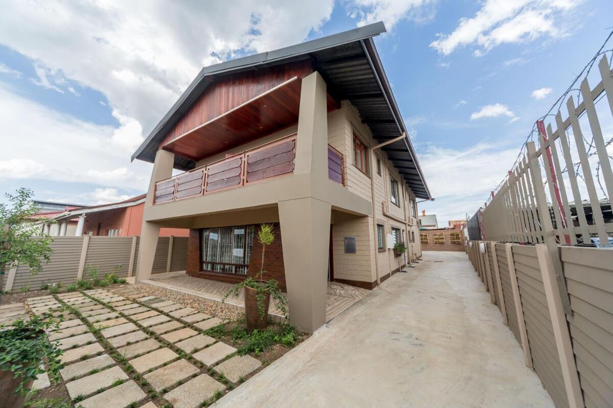The Musafer Travel Lodge, South Africa