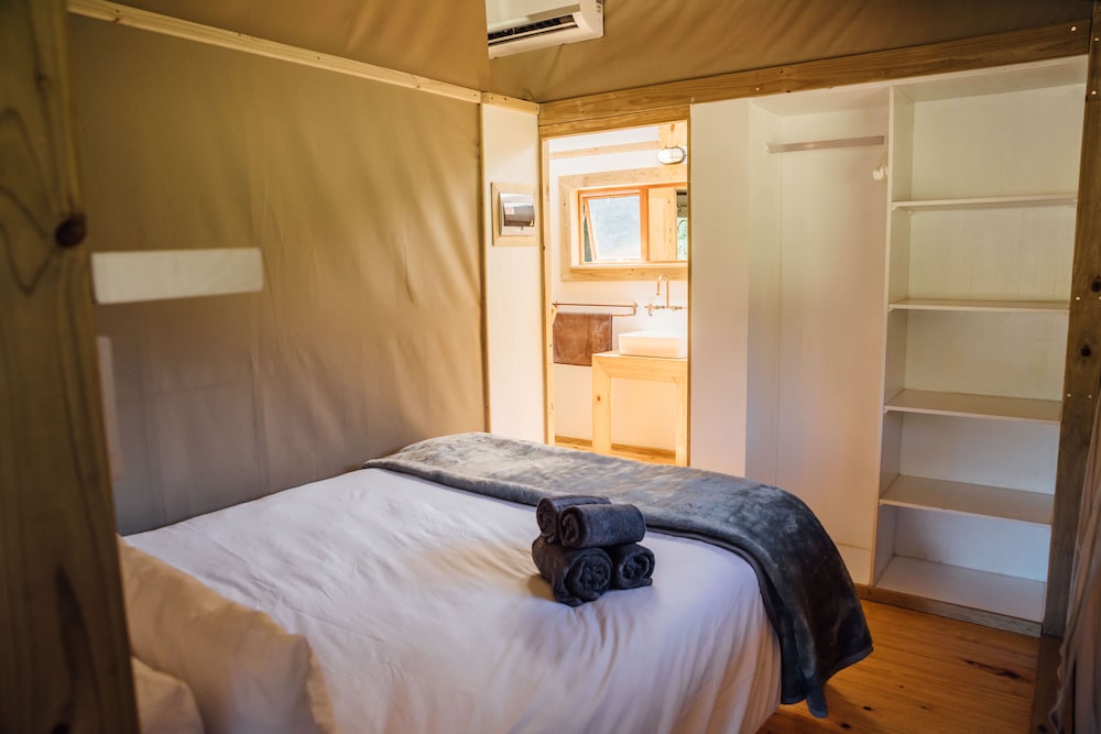 AfriCamps at Oakhurst- Glamping, South Africa