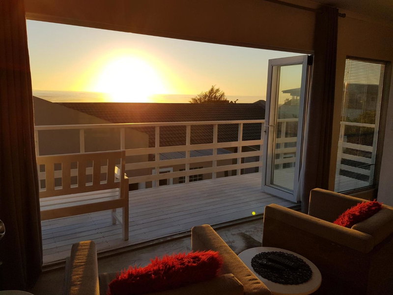 Atlantic Loft - Open plan apartment with Sea Views, Melkbosstrand, South Africa