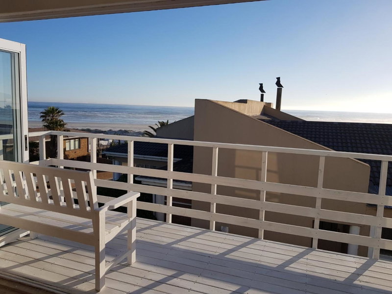 Atlantic Loft - Open plan apartment with Sea Views, Melkbosstrand, South Africa