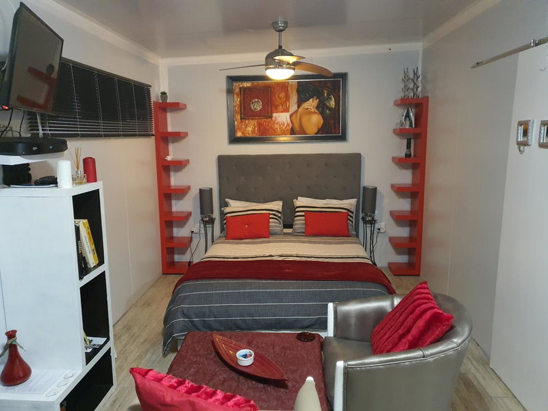 Atlantic Studio - Compact unit with Sea Views, Melkbosstrand, South Africa