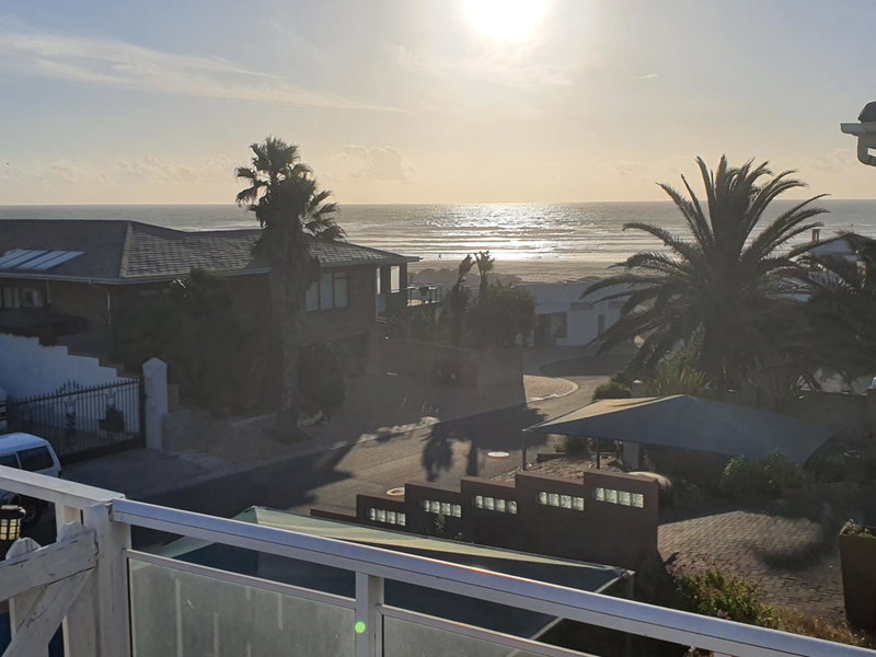 Atlantic Studio - Compact unit with Sea Views, Melkbosstrand, South Africa