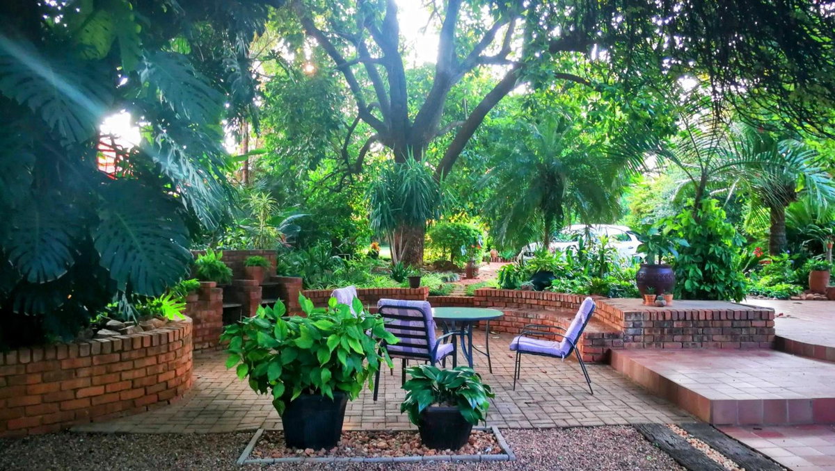 Tree Aloe Guest House, South Africa