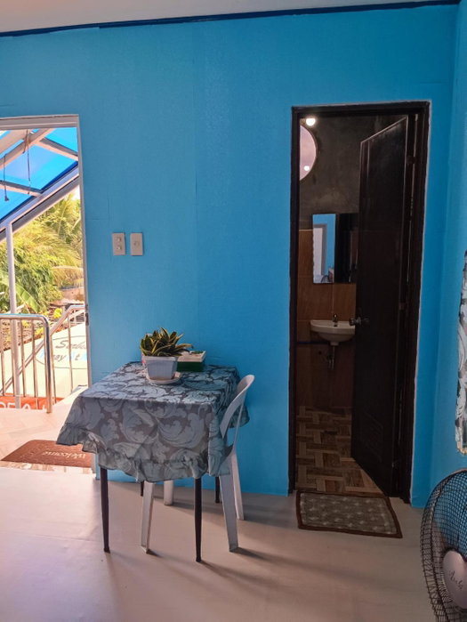 Anni'S Beach House, Lucena, Philippines
