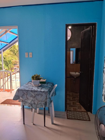 Anni'S Beach House, Lucena, Philippines