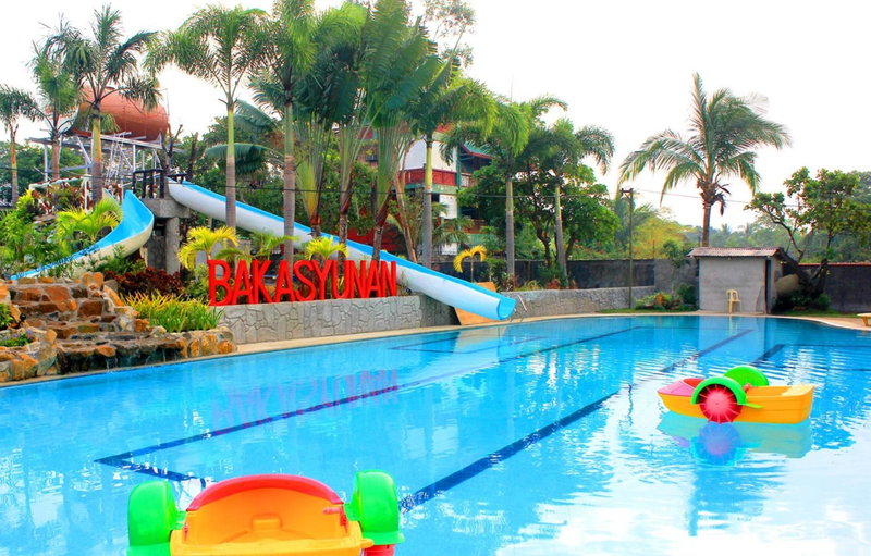 Bakasyunan Resort and Conference Center - Zambales, Iba, Philippines