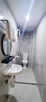 Stone House Hotel Manila, Manila, Philippines
