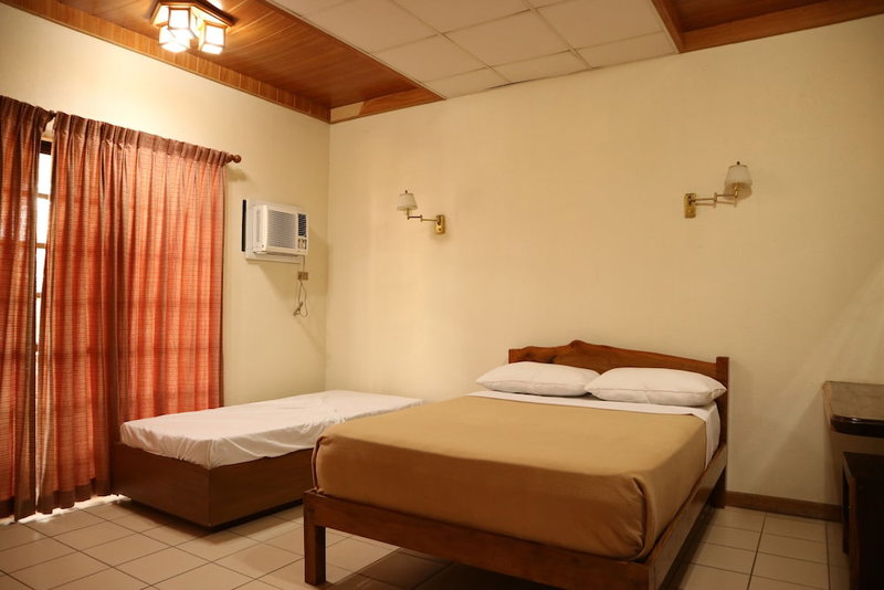 Puerto de San Juan Beach Resort Hotel, San Juan, Philippines