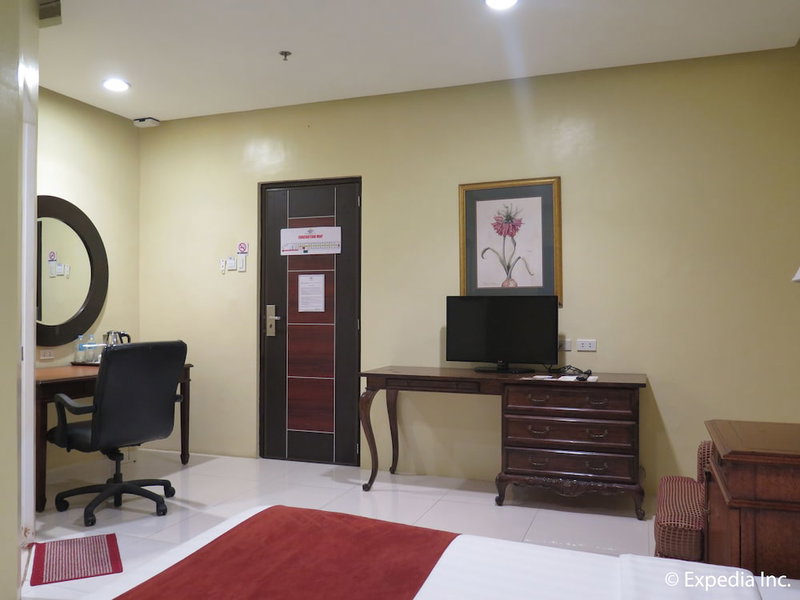 Dreamwave Hotel Lemery, Lemery, Philippines