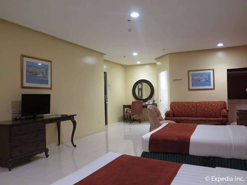 Dreamwave Hotel Lemery, Lemery, Philippines
