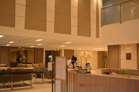 Lovely Condo 2-BR w/balcony in SM-Sucat, Paranaque, Manila, Philippines