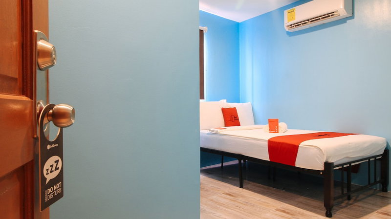 RedDoorz @ Hotel Rosemarie, Pasay, Philippines