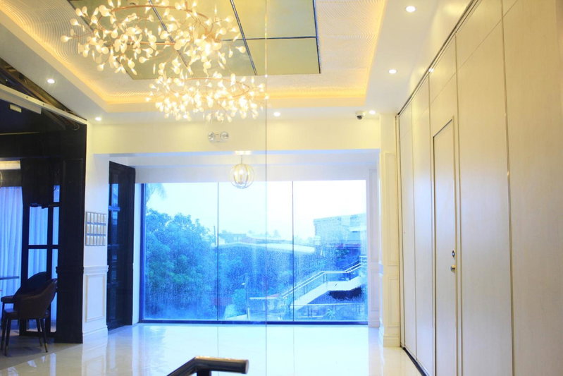 The Blu Hotel, Baranghawon, Philippines