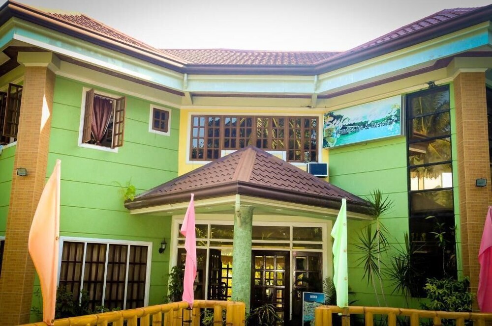 Hotel · Stefanie Grace Paradise Inn & Restobar, Loboc
