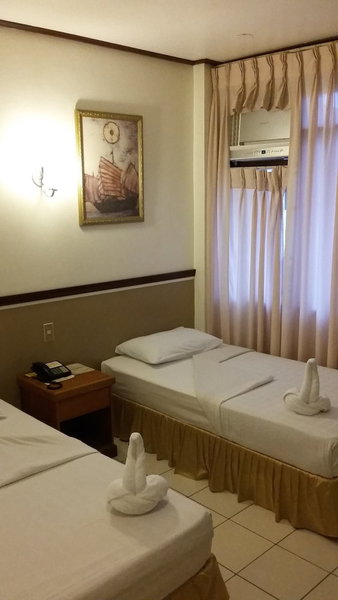Dumaguete Royal Suite Inn, Dumaguete, Philippines