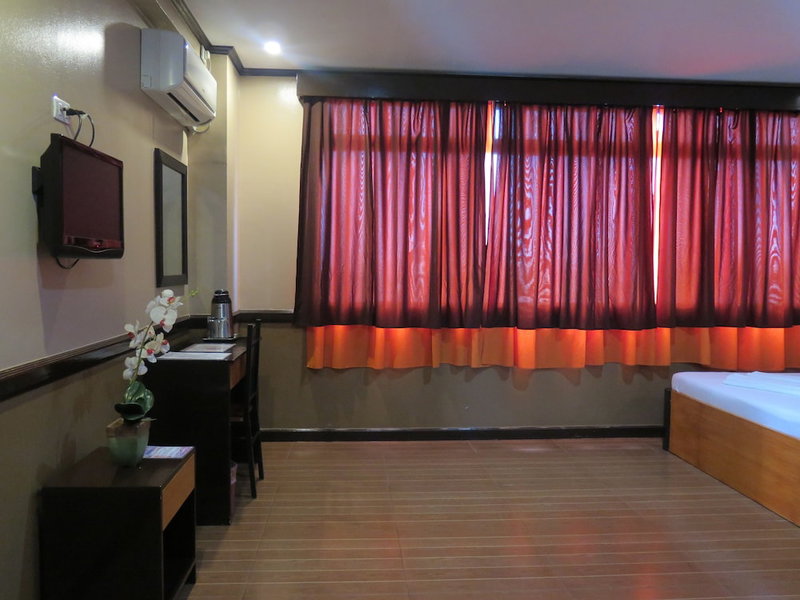 Hotel Palwa, Dumaguete, Philippines