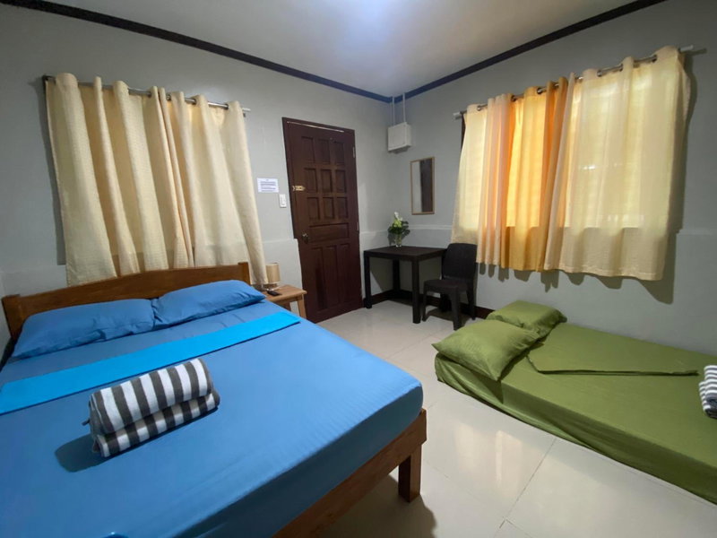 Alona Bohol Backpackers Hostel, Panglao, Philippines