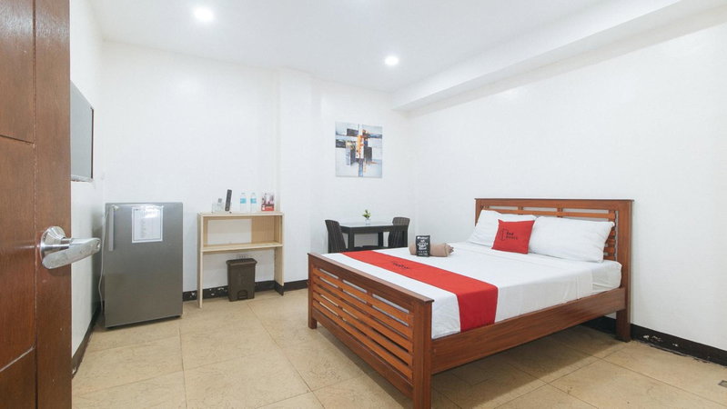 RedDoorz at RJs Bldg near Lyceum Gen Trias Cavite, General Trias, Philippines