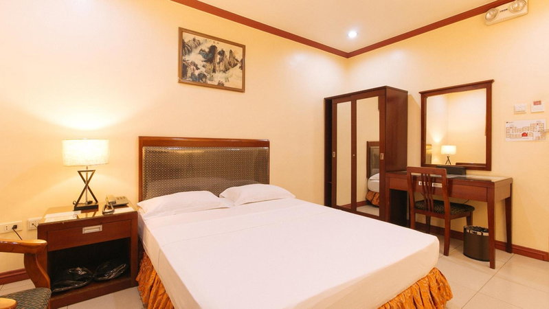 Peace Hotel by RedDoorz, Manila, Philippines