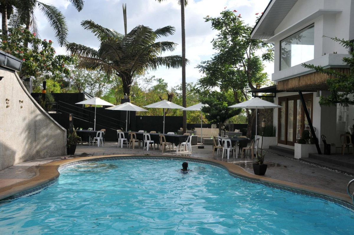 Hotel · Date & Dine Resort, Antipolo