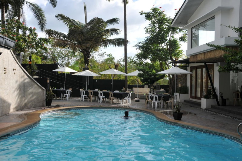 Date & Dine Resort, Antipolo, Philippines
