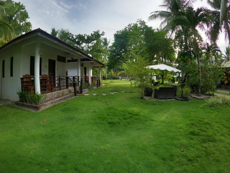 Shat's Guesthouse Siargao near Beach, General Luna, Philippines