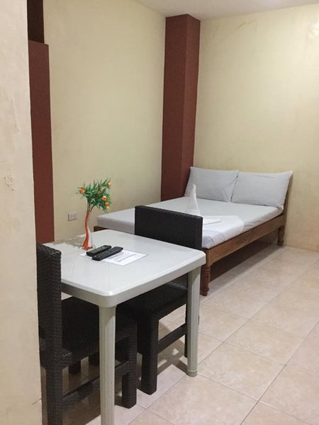 N & F Guest House, Santa Fe, Philippines